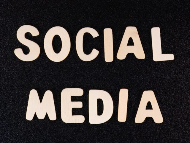 Comment promouvoir votre groupe scout sur les réseaux sociaux en 2026